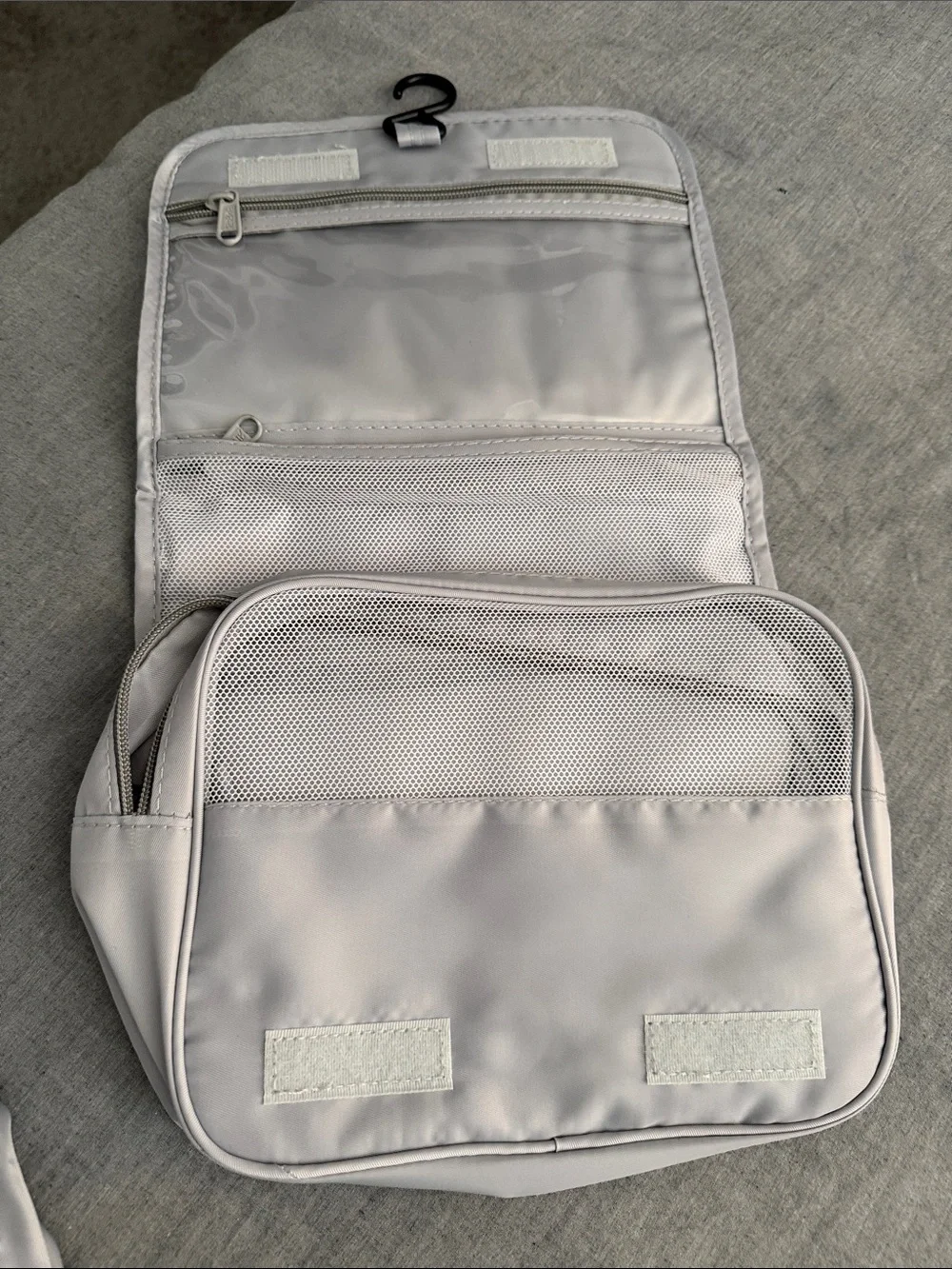 Set of 6 Gray Travel Packing Cubes and Pouches